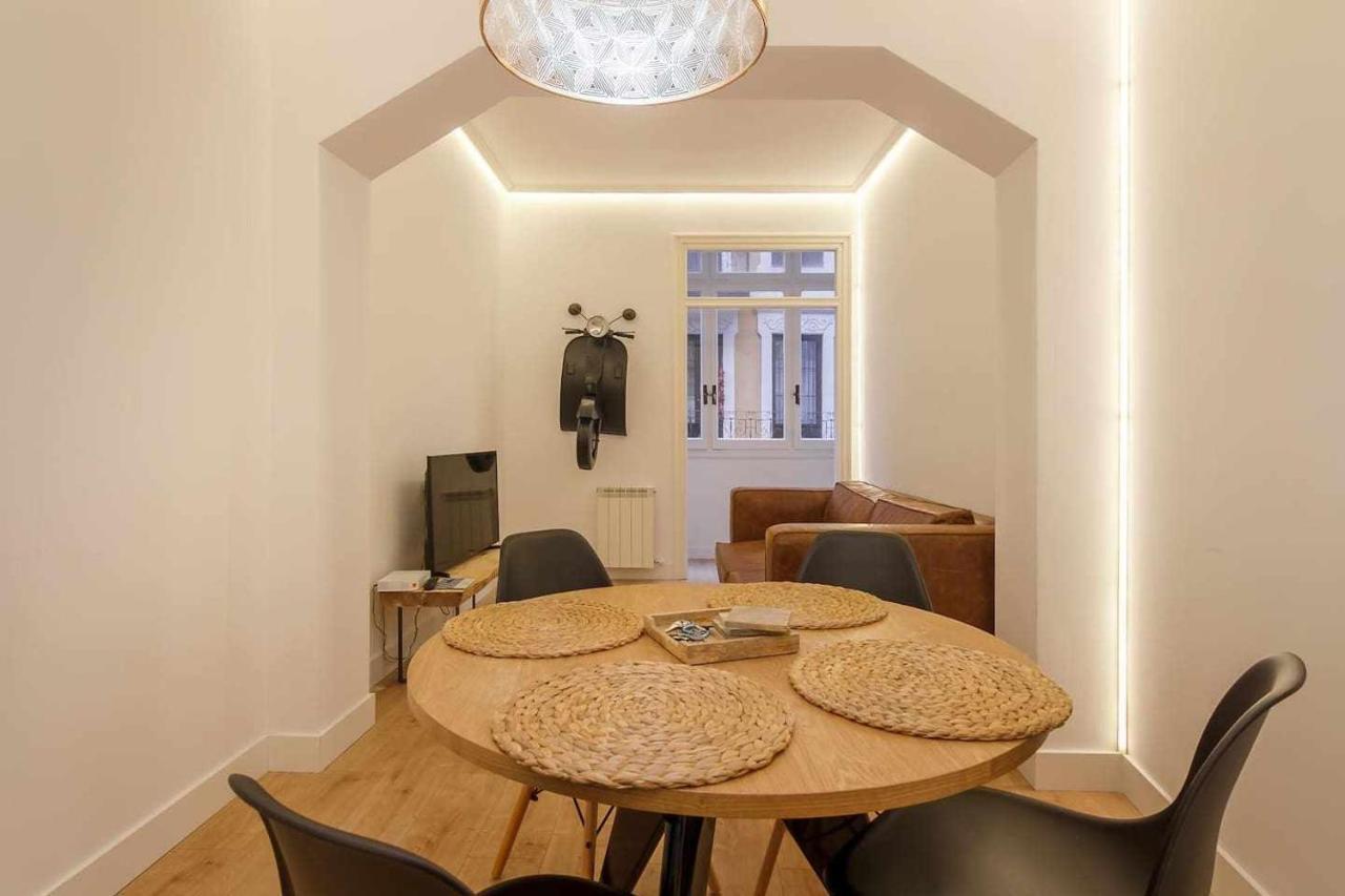Vivienda Turistica Estilosa En La Zona Vieja Bilbao Exterior photo